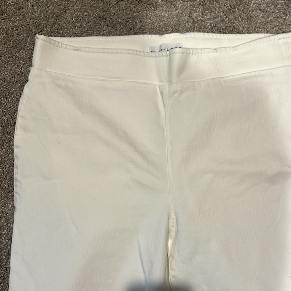 Loft cropped white jeans size 8 - Picture 2 of 5